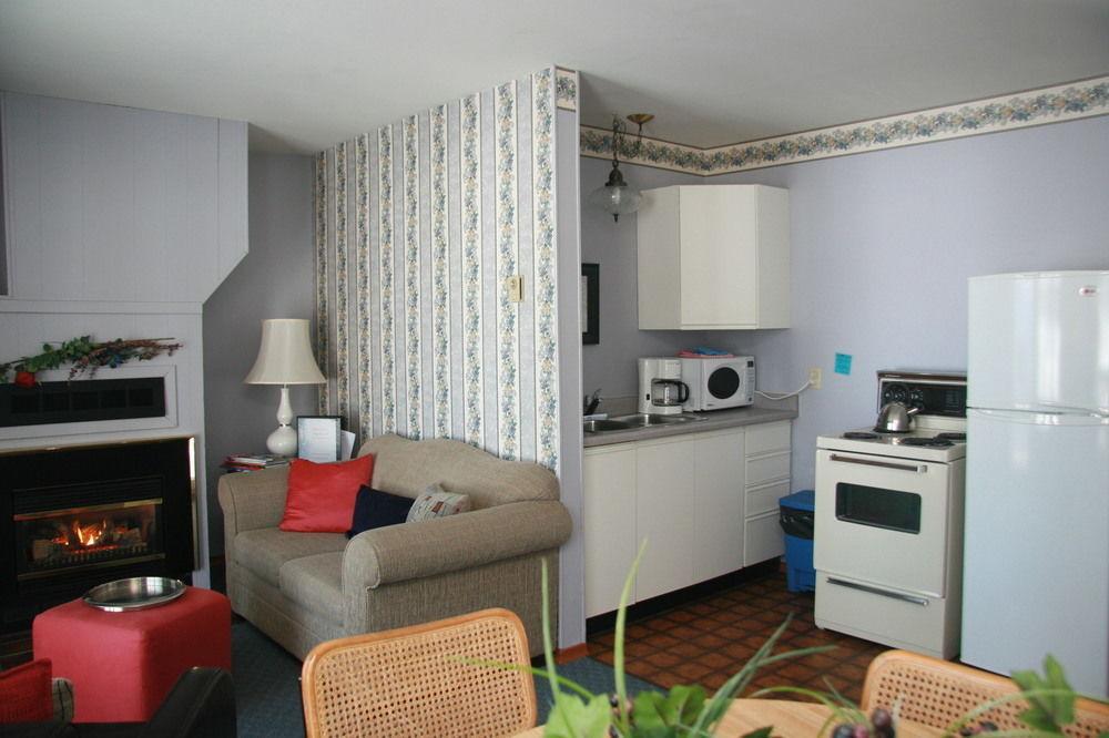 Deer Bay Beachwood Resort מראה חיצוני תמונה