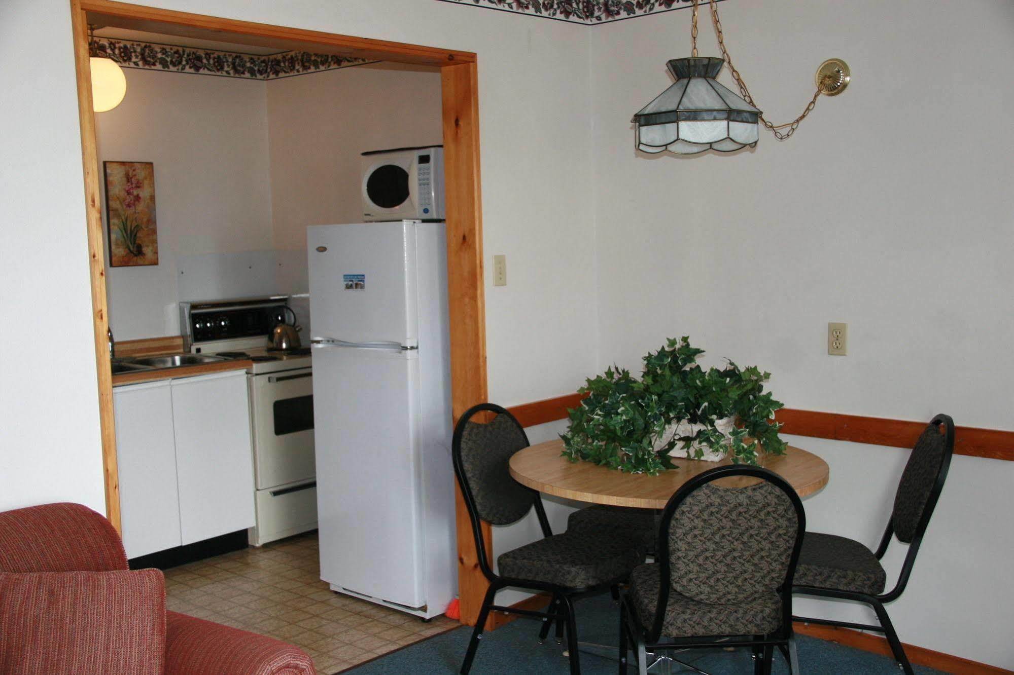 Deer Bay Beachwood Resort מראה חיצוני תמונה