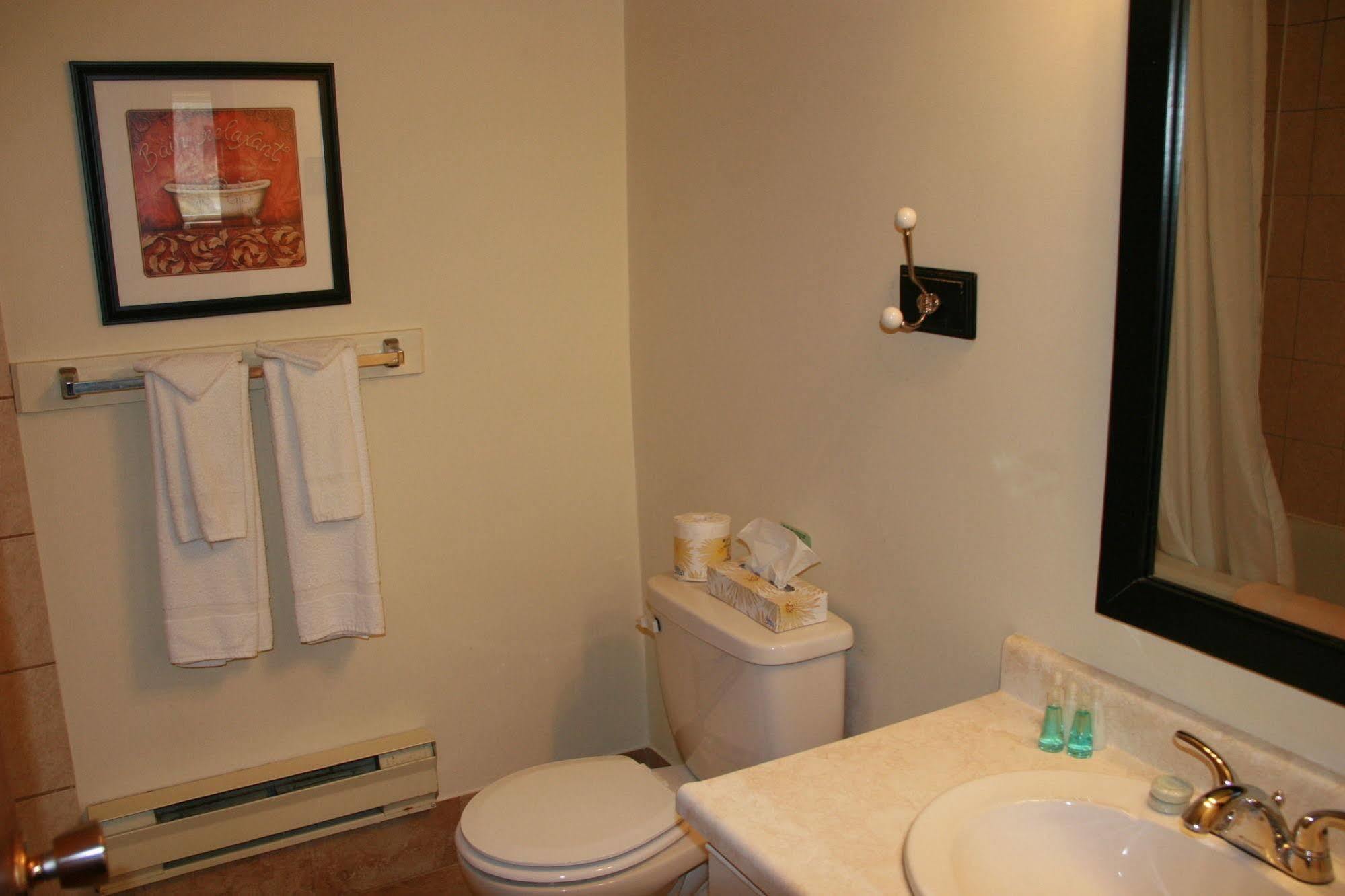 Deer Bay Beachwood Resort מראה חיצוני תמונה