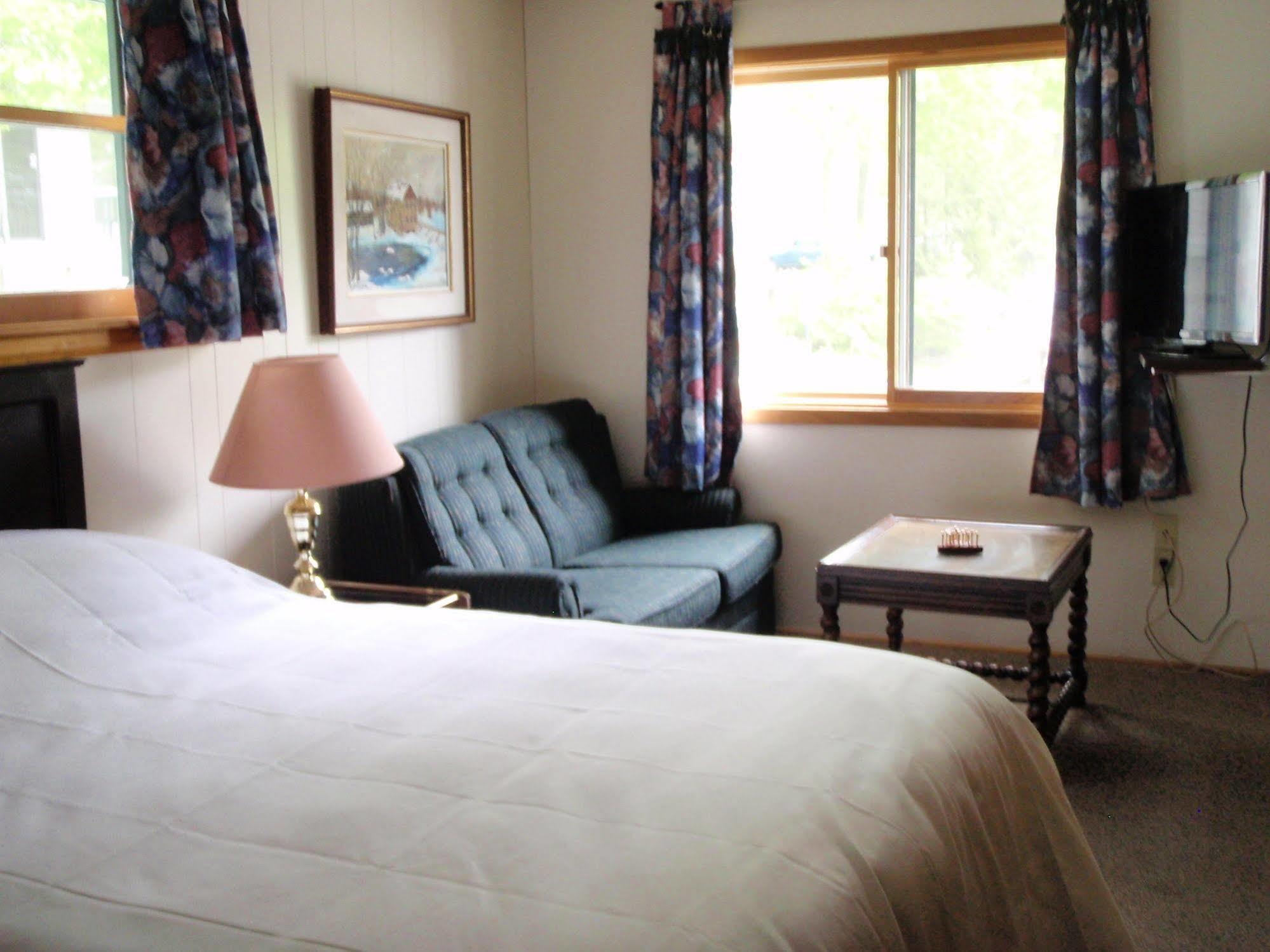 Deer Bay Beachwood Resort מראה חיצוני תמונה